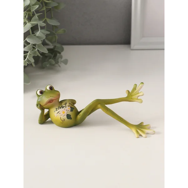 Фигурка Лягушонок на отдыхе