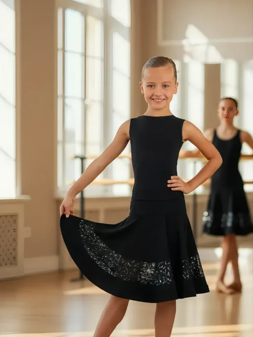 Юбка астындағы шұлықтары бар трусики Юбка астындағы шұлықтары бар трусики