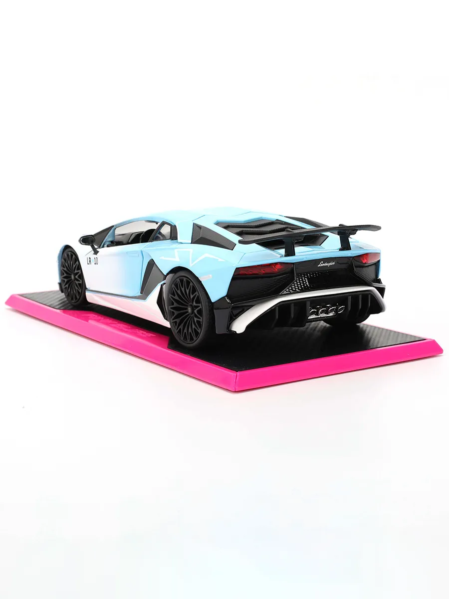 Модель Машинки 1:24 Pink Slips Lamborghini Aventador SV