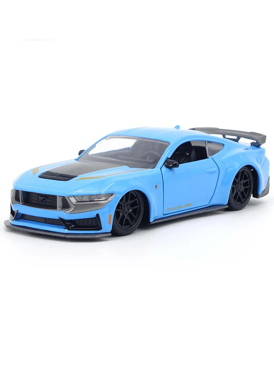 Модель Машинки 1:32 Pink SIips 2024 Ford Mustang Dark Horse