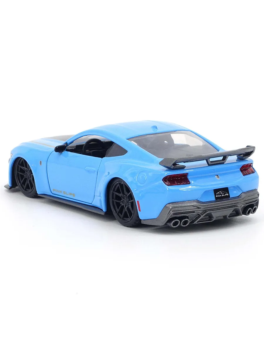 Модель Машинки 1:32 Pink SIips 2024 Ford Mustang Dark Horse